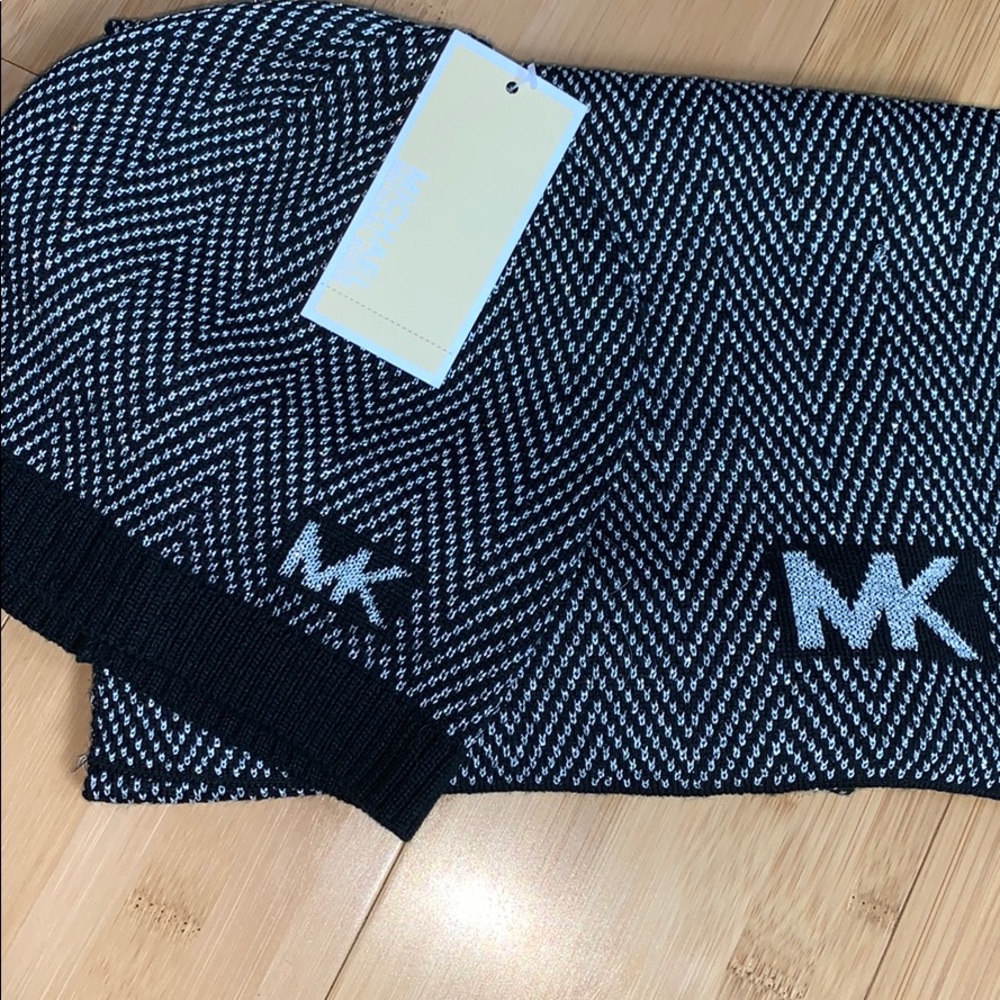 Brand new Michael Kors scarf & hat set